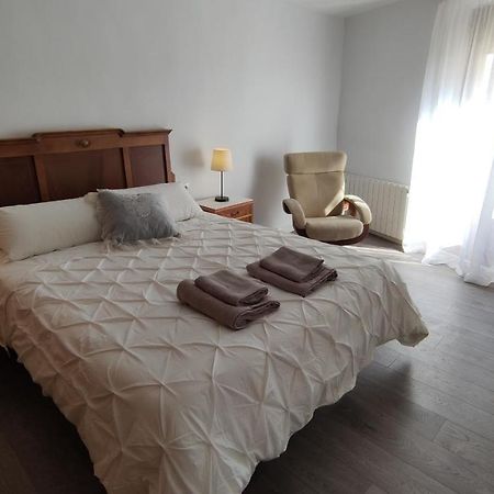 Apartaments Rurals Cal Parro, Batea Kültér fotó